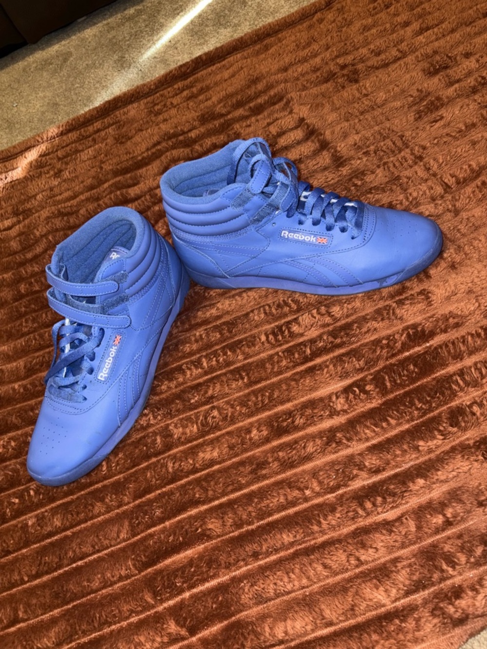 Reebok Blue Mid-Top Athletic Sneakers
